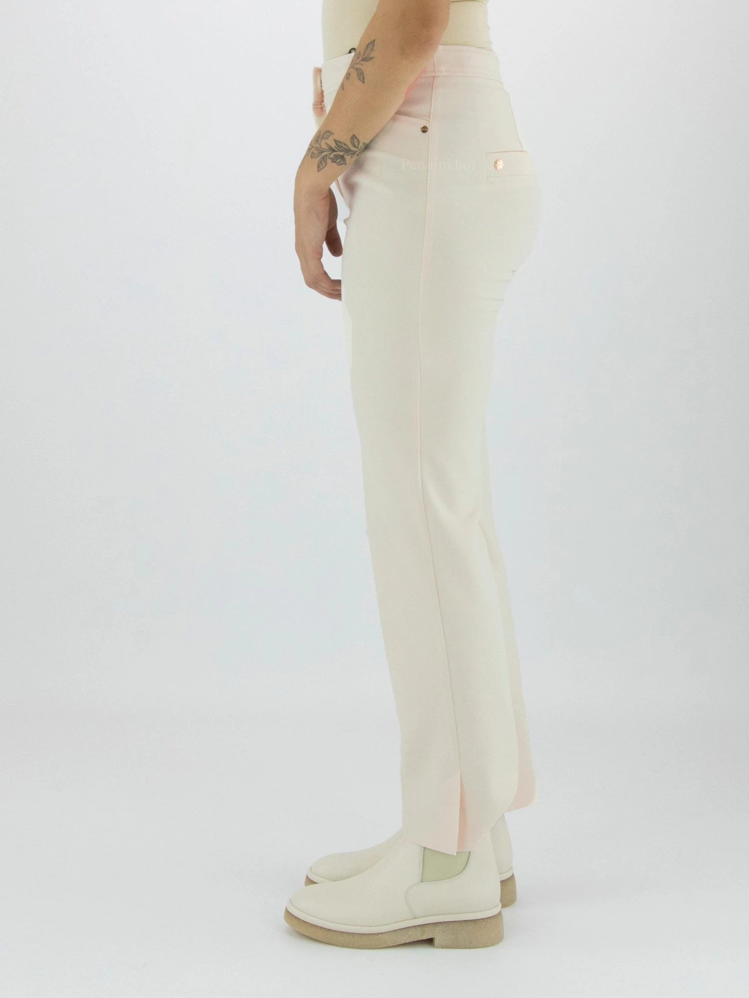 Marc Cain VC 81.42 W09 Pantalons Roomwit 5 Marc Cain VC 81.42 W09 Pantalons Roomwit - Afbeelding 3