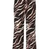 Marc Cain VS 81.15 W55 Pantalons Zwart -Joseph Ribkoff Winkel 100002279 1