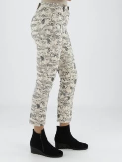 Marc Cain VC 81.11 J32 Pantalons Beige 12 Marc Cain VC 81.11 J32 Pantalons Beige -Joseph Ribkoff Winkel 100002349 5