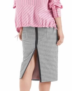 Marc Cain NC7115 W21 Rokken Zwart -Joseph Ribkoff Winkel 120000566 2