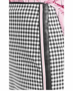 Marc Cain NC7115 W21 Rokken Zwart -Joseph Ribkoff Winkel 120000566 4