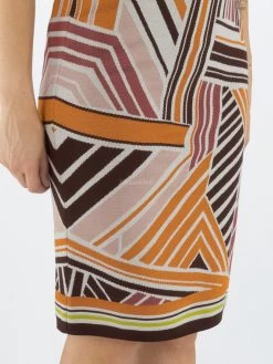 Marc Cain VC 71.02 M31 Rokken Oranje -Joseph Ribkoff Winkel 120000820 8