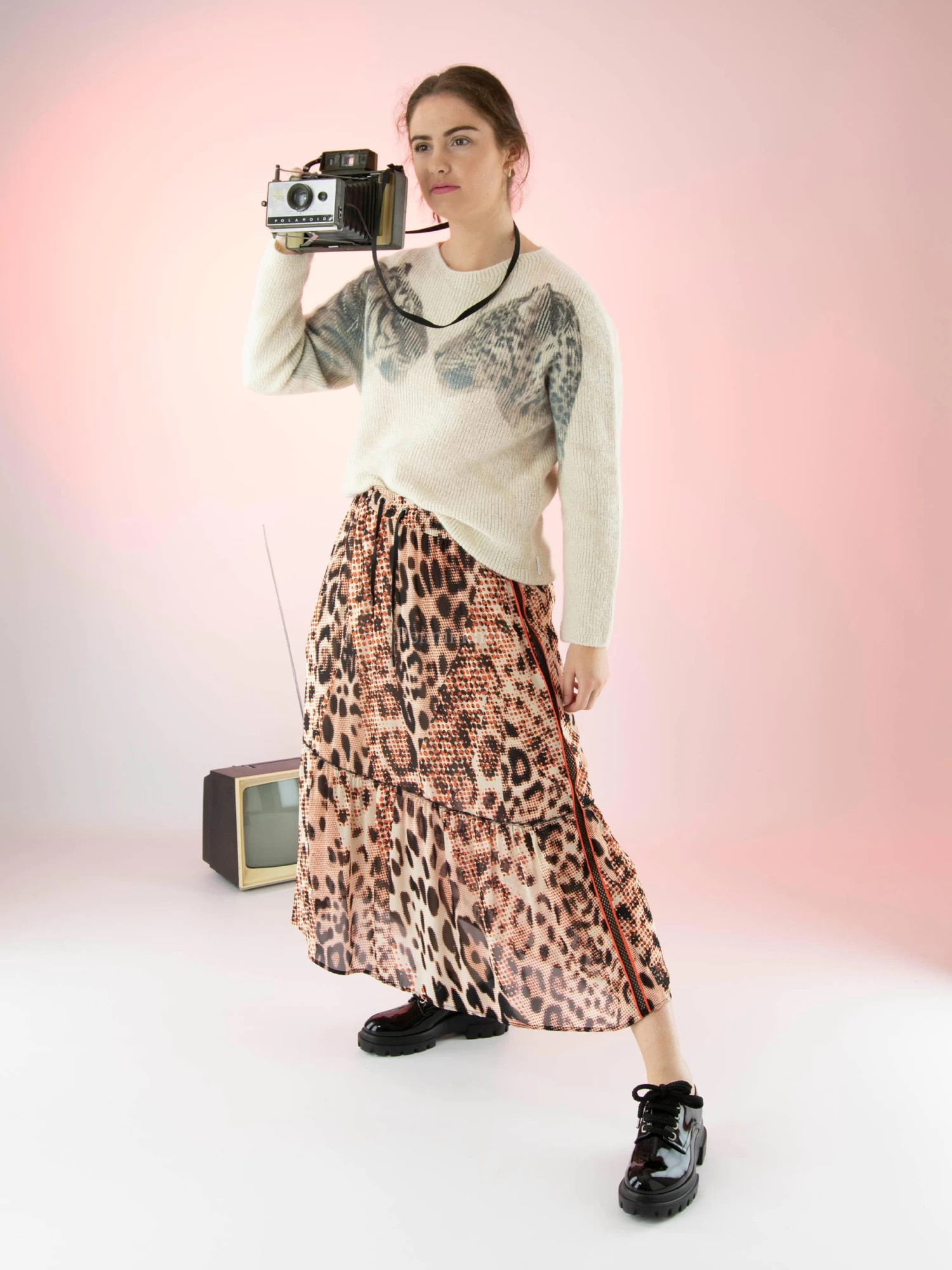 Marc Cain VS 71.05 W02 Rokken Rood 8 Marc Cain VS 71.05 W02 Rokken Rood - Afbeelding 6