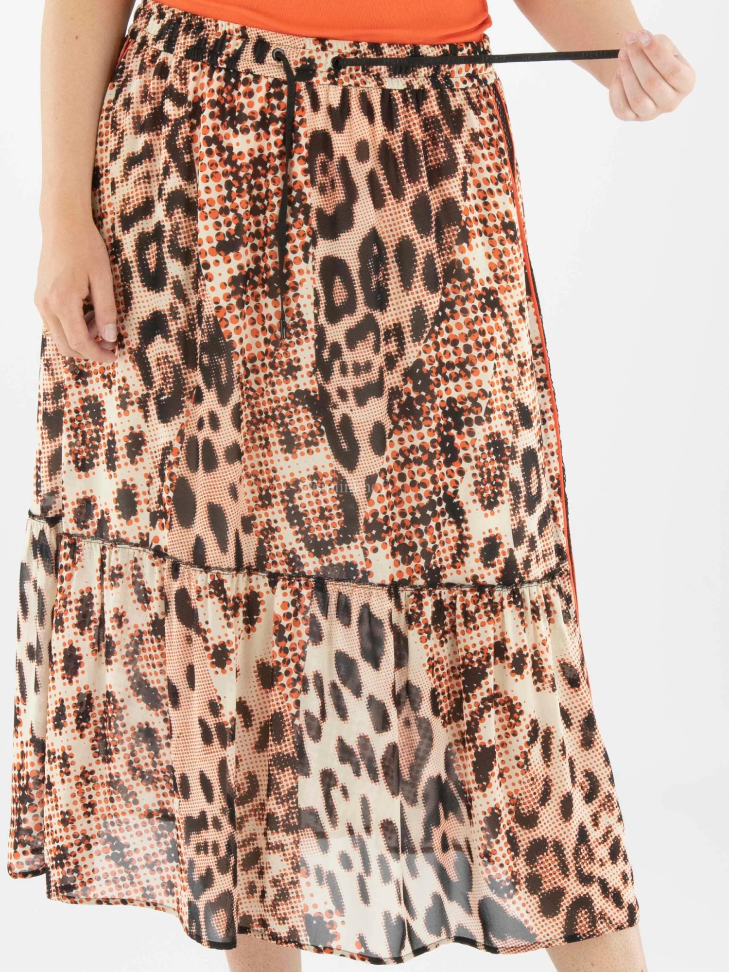 Marc Cain VS 71.05 W02 Rokken Rood 10 Marc Cain VS 71.05 W02 Rokken Rood - Afbeelding 8