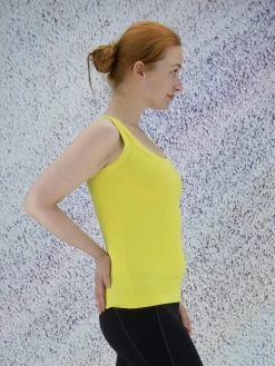 Marc Cain +E61.25 J50 Tops Geel -Joseph Ribkoff Winkel 130000795 4