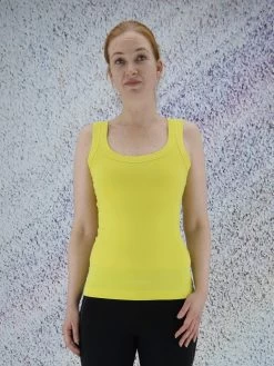 Marc Cain +E61.25 J50 Tops Geel -Joseph Ribkoff Winkel 130000795 5