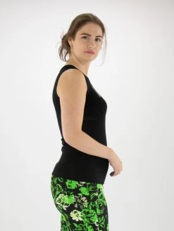 Marc Cain VS 61.02 J54 Tops Zwart -Joseph Ribkoff Winkel 130000832 5