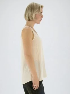 Marc Cain VA 61.01 W76 Tops Beige -Joseph Ribkoff Winkel 130000873 4