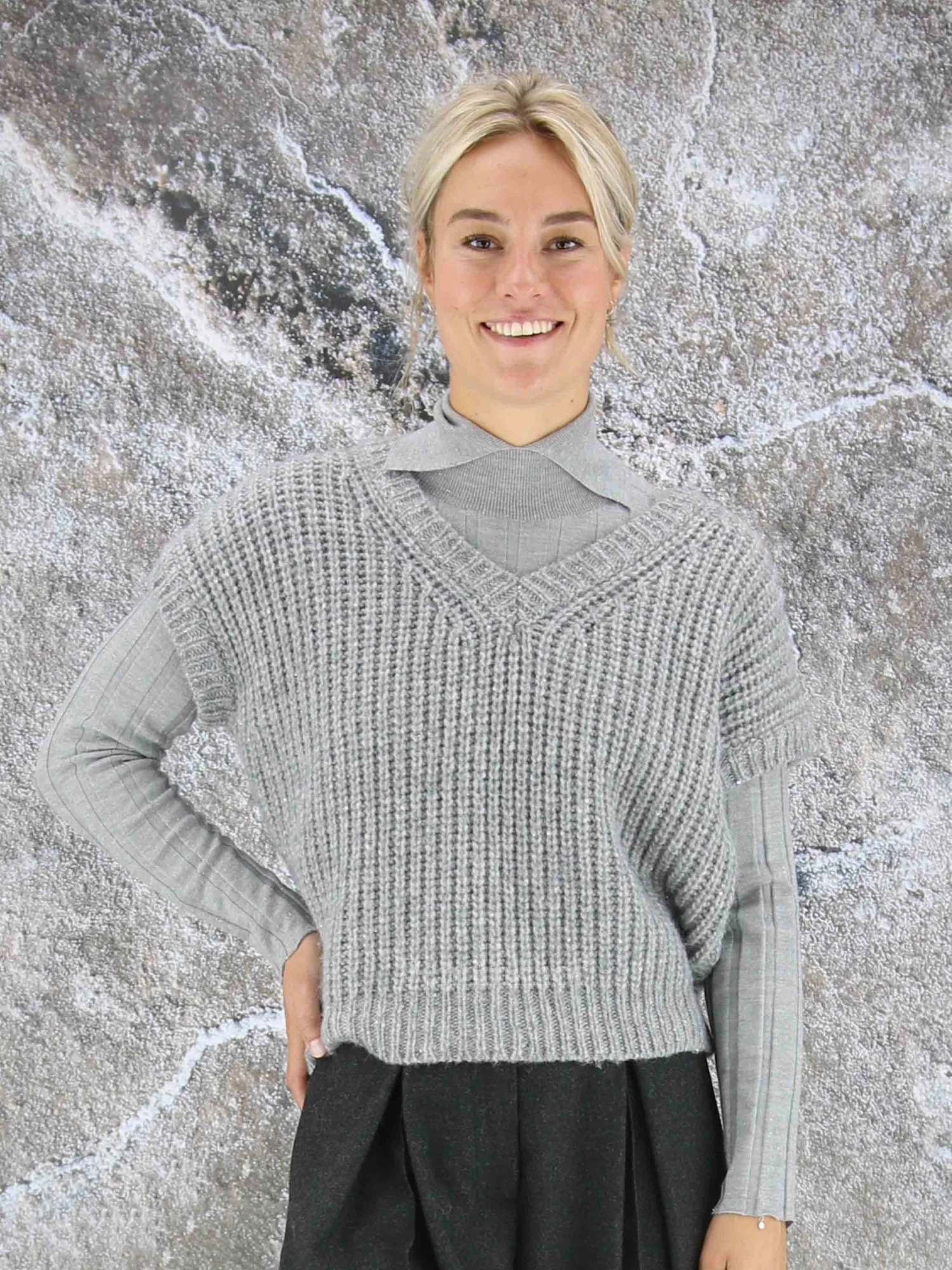 Peserico S99742F03-09153 Tops Grijs 5 Peserico S99742F03-09153 Tops Grijs - Afbeelding 3