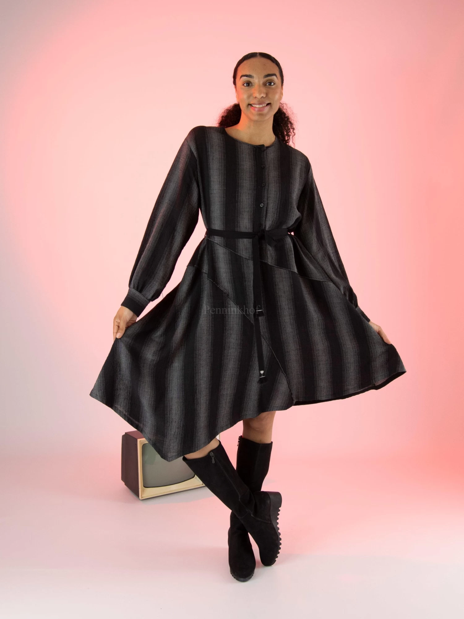 High LIMITLESS 721602 Jurken Zwart 9 High LIMITLESS 721602 Jurken Zwart - Afbeelding 7