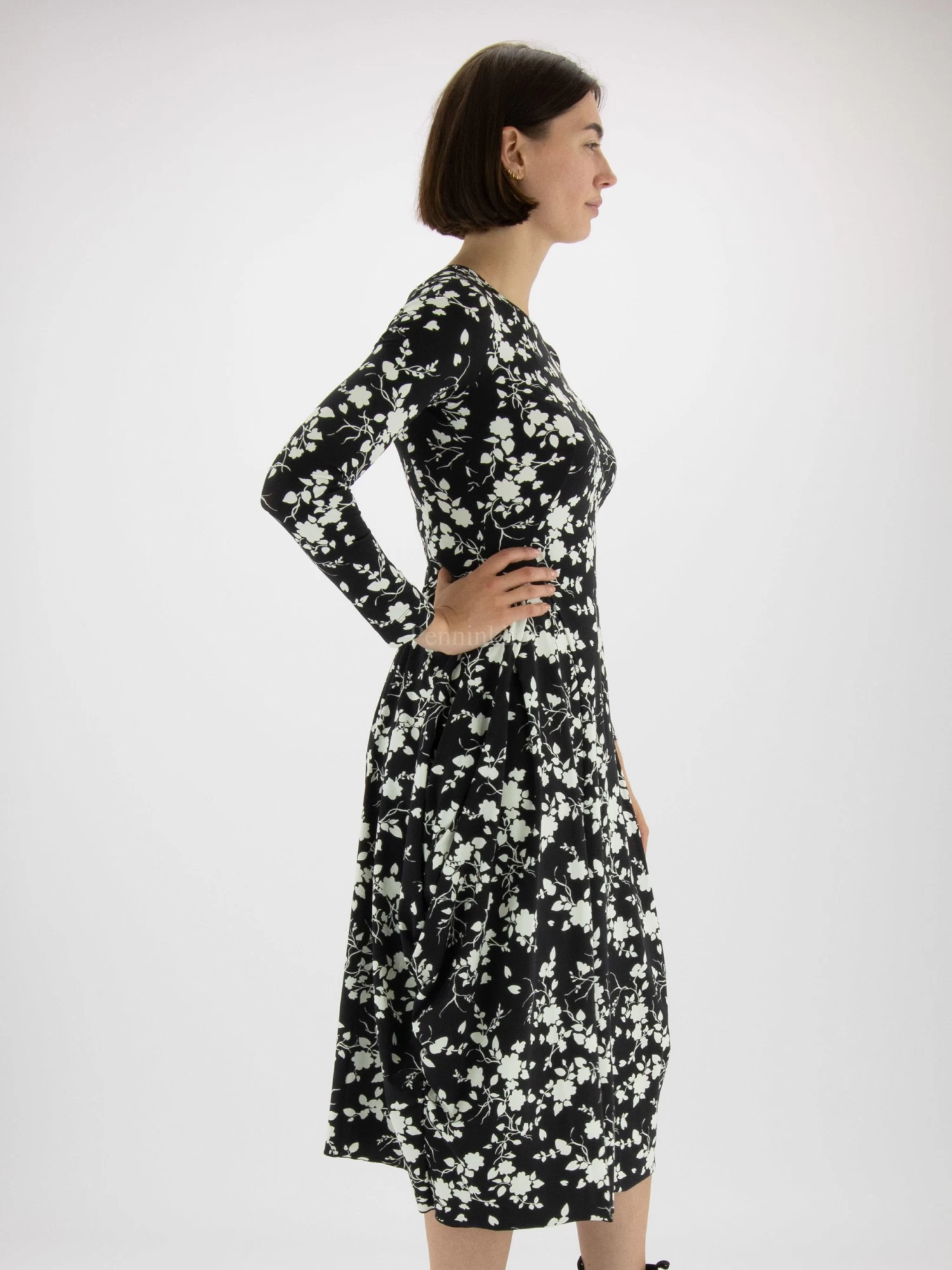 High AT LENGTH S21724 Jurken Zwart 7 High AT LENGTH S21724 Jurken Zwart - Afbeelding 5