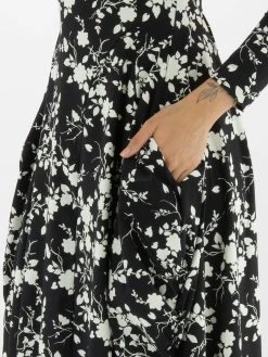 High AT LENGTH S21724 Jurken Zwart 18 High AT LENGTH S21724 Jurken Zwart -Joseph Ribkoff Winkel 160100702 8