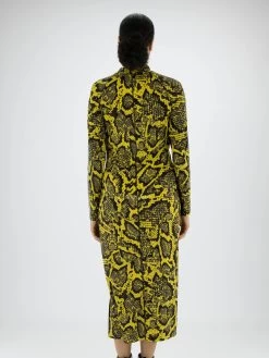 Marc Cain VS 21.31 J36 Jurken Geel -Joseph Ribkoff Winkel 160100712 4