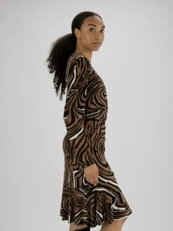 Joseph Ribkoff 233221 Jurken Bruin -Joseph Ribkoff Winkel 160100722 5